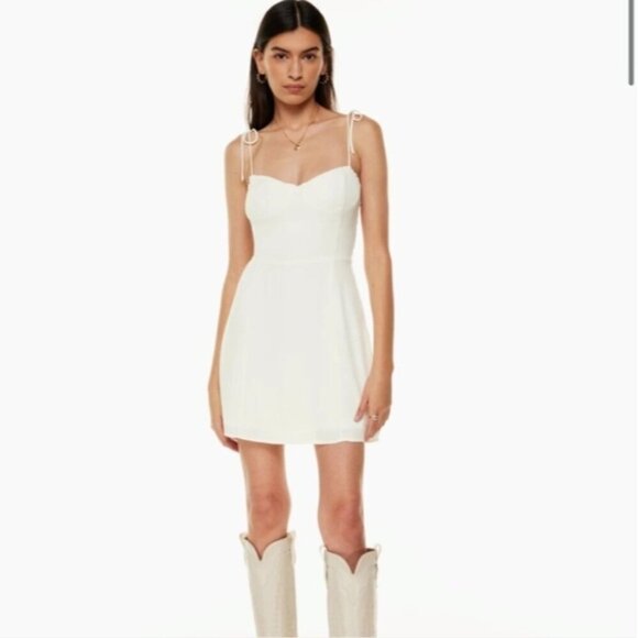 WILFRED Fable Dress White 2 Aritzia - Picture 6 of 13